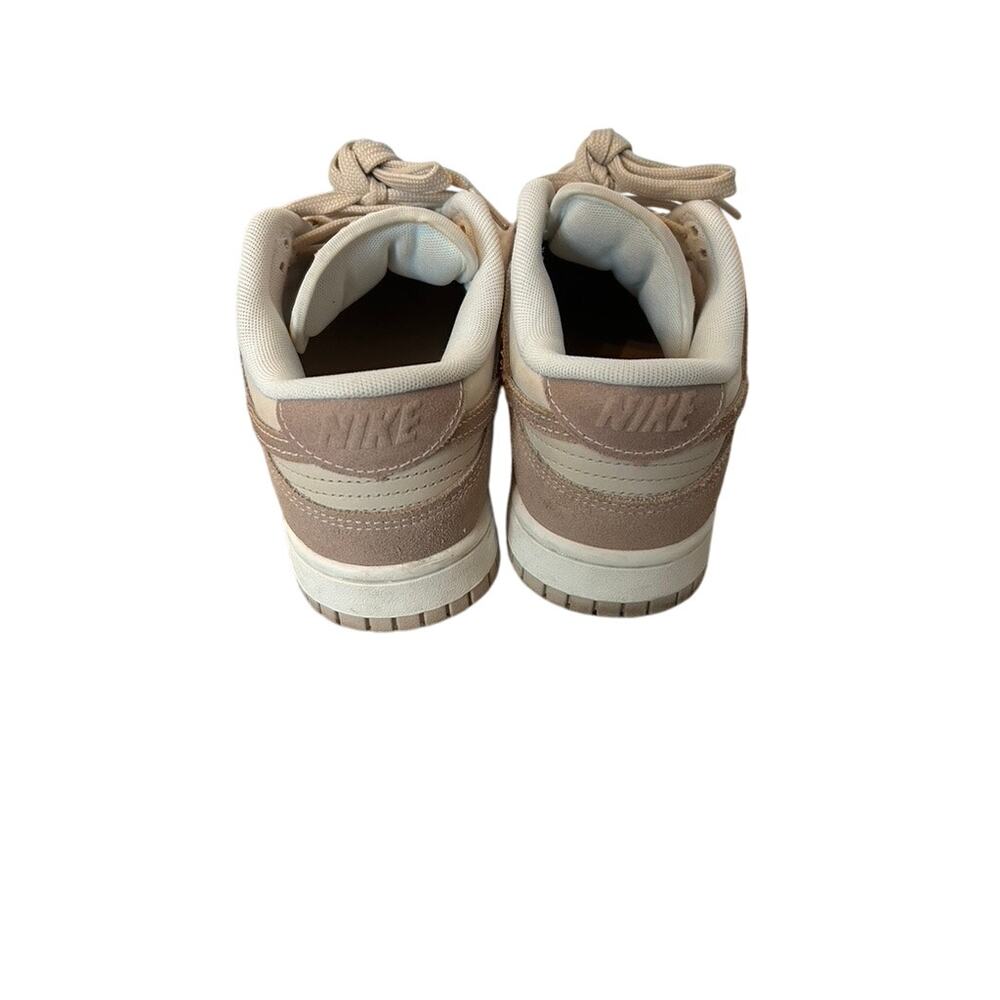 Women's Nike Dunk Low Sand Drift 8.5 - Picture 3 of 9
